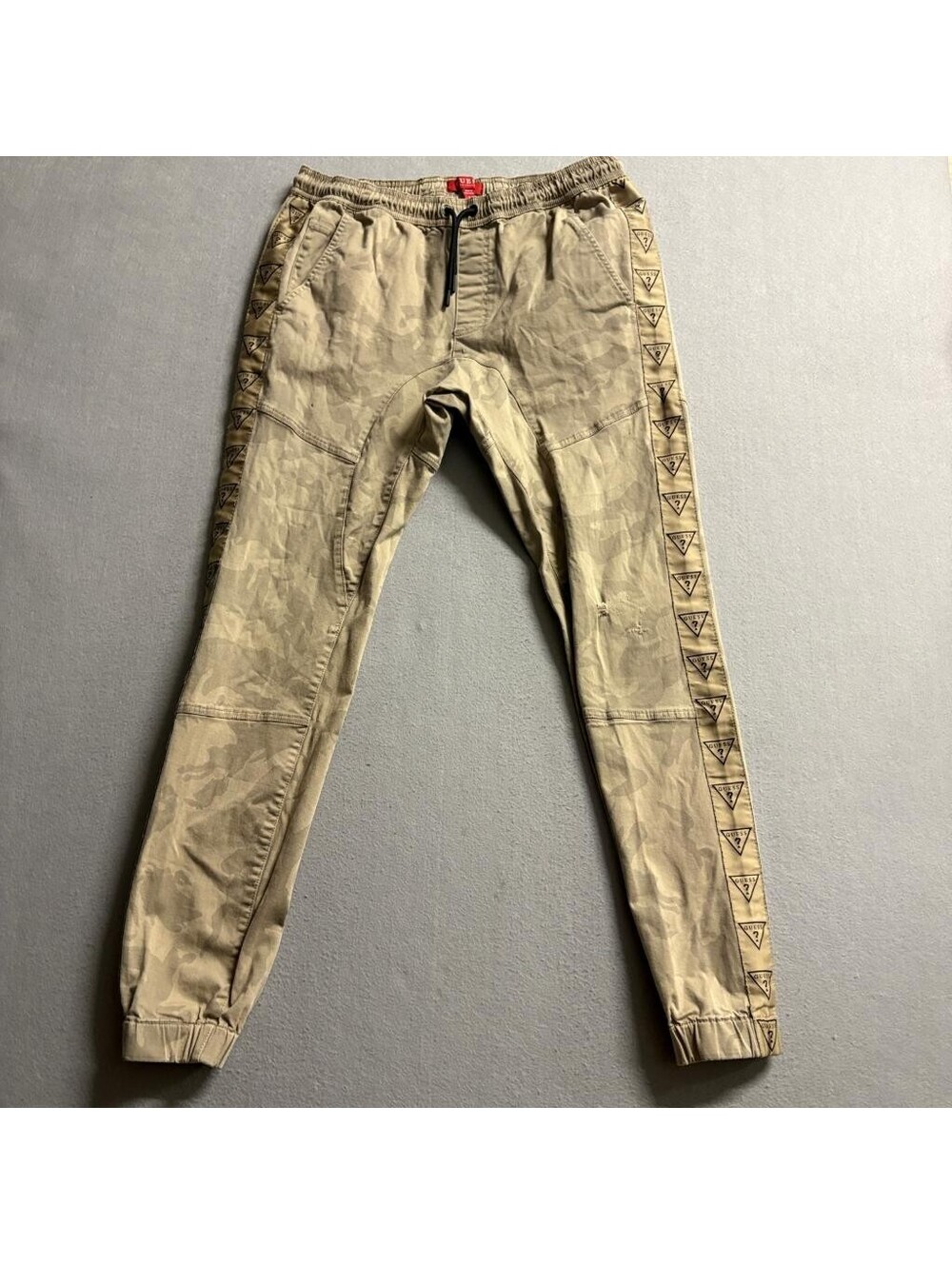 Guess Los Angeles Mens Small Camo Jogger Pants Khaki Logo Tape Side Stripe